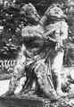 PPutta na dziedzicu - dwaj walczcy chopcy - zdjcie z 1936 roku